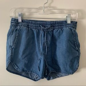 Gap denim chambray tie waist shorts